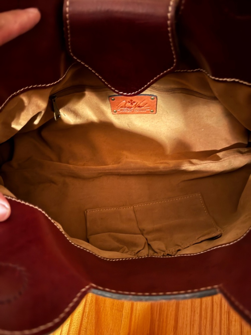 Patricia Nash leather shoulder bag - Picture 5 of 5